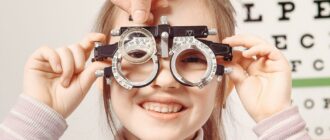 Нужно ли постоянно носить очки при близорукости?