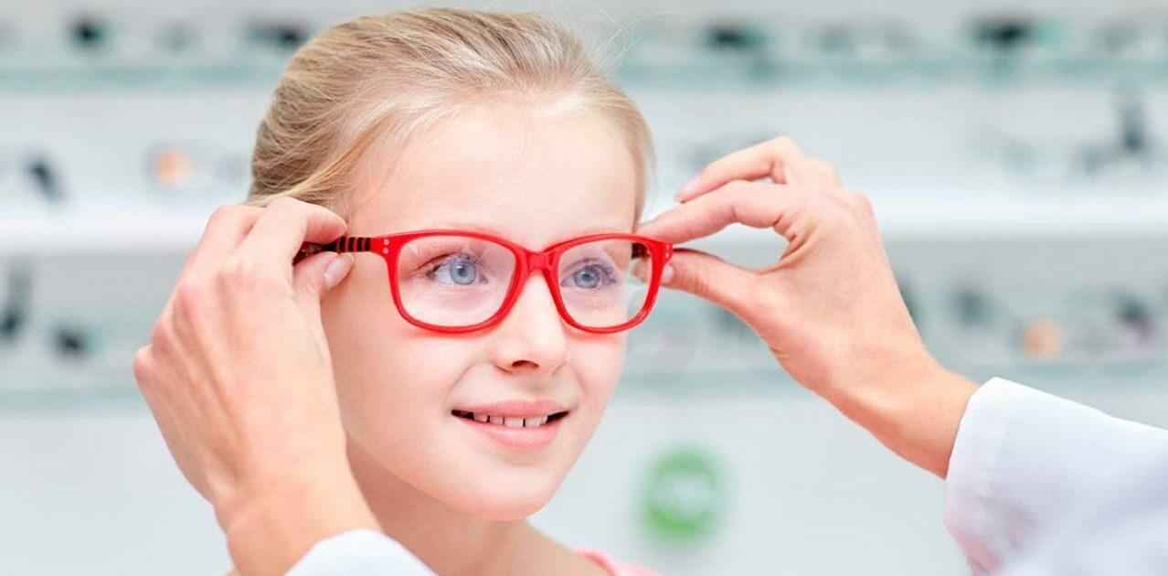 Почему глазные врачи ходят в очках?